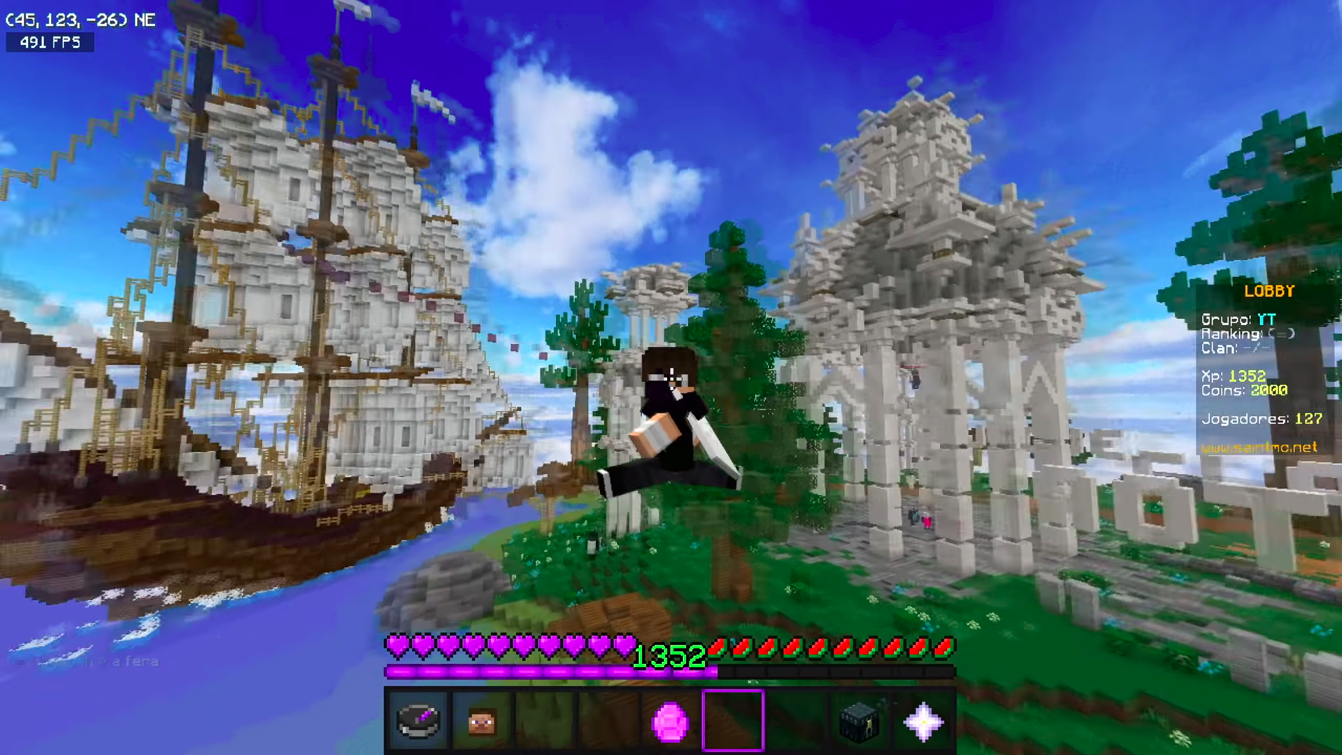 Detalhe 1 de SaintMC